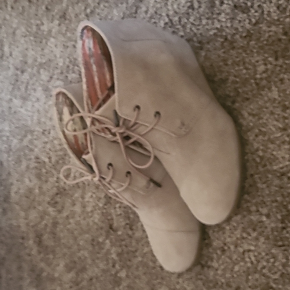 TOMS Wedge Booties
